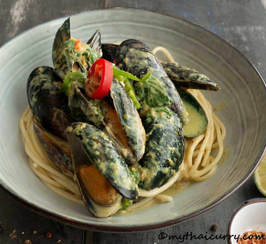 Thai Green Curry Mussels  Serving Presentation